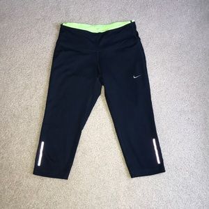 Cropped Nike Dri-fit Leggings
